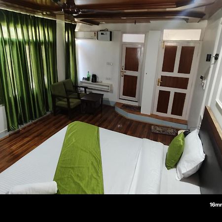 King Umar Palace Jamb Экстерьер фото