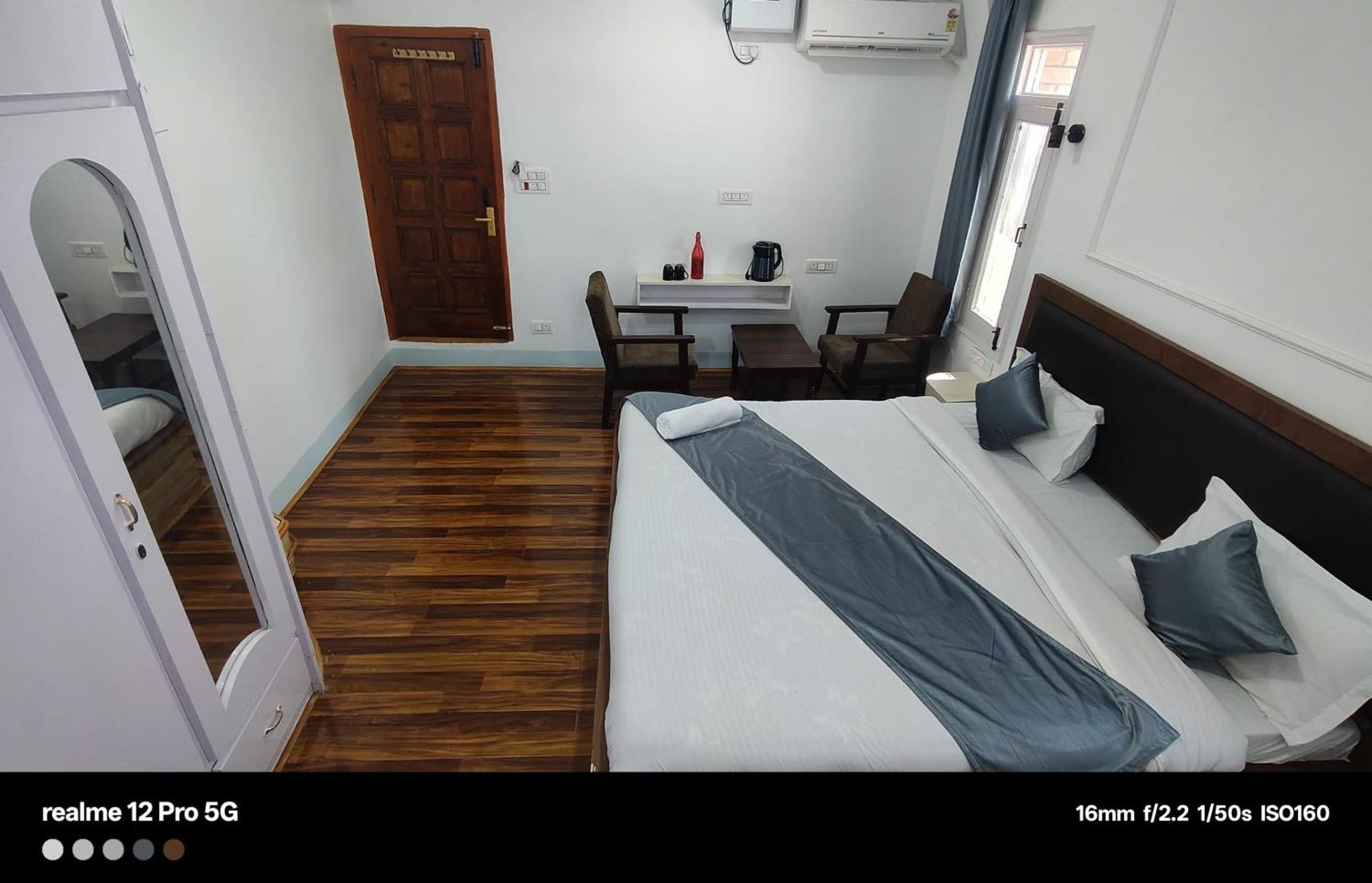 King Umar Palace Jamb Экстерьер фото